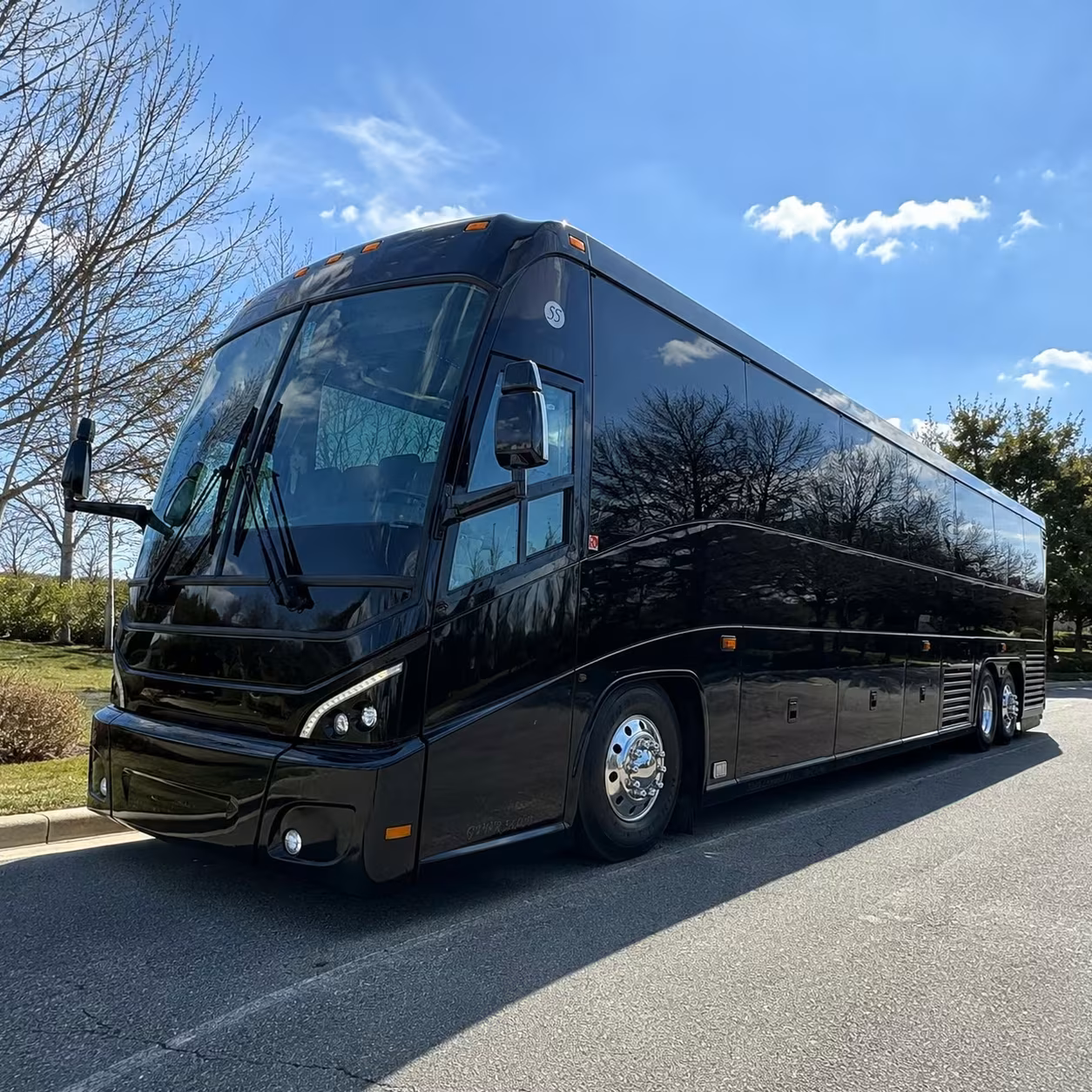construction and worksite charter bus rentals in fort lauderdale