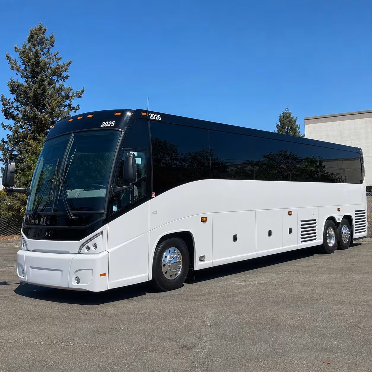 not in fort lauderdale you can still find long distance transportation nearby