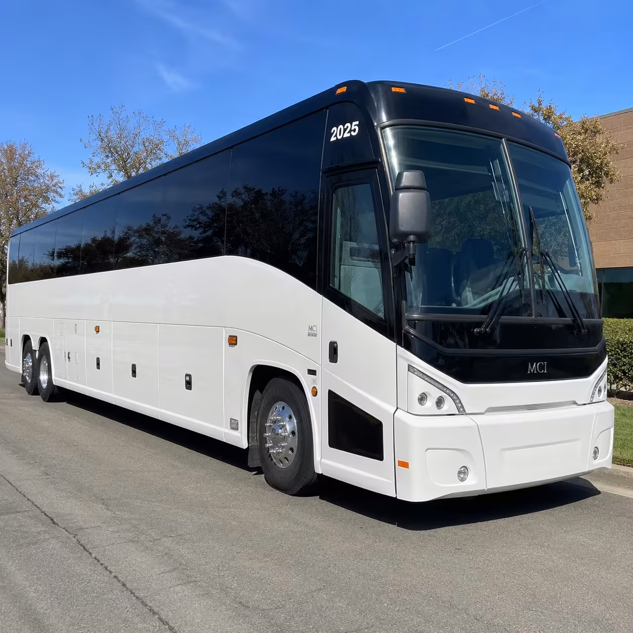 school field trip charter bus rentals in fort lauderdale